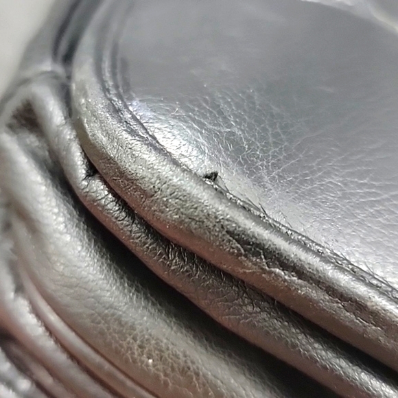 MORI Black Leather Briefcase / Computer Bag w/ Pockets, compartments, zippers - Picture 10 of 14